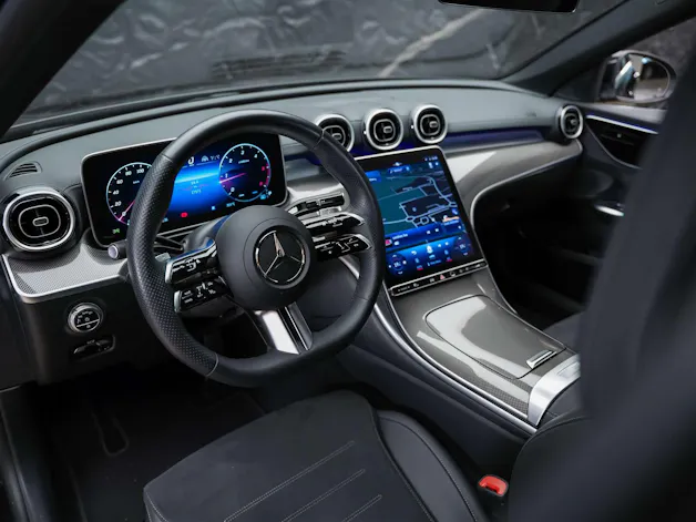 MERCEDES-BENZ C 300 d AMG Line *20" Felgen*Abstandsregler*AHK*