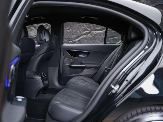 MERCEDES-BENZ C 300 d AMG Line *20" Felgen*Abstandsregler*AHK*