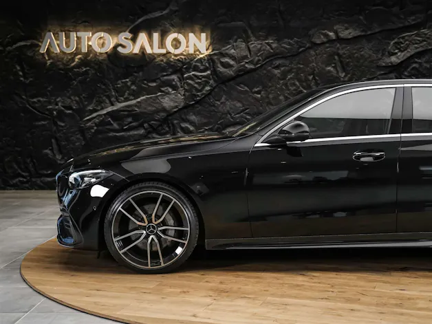 MERCEDES-BENZ C 300 d AMG Line *20" Felgen*Abstandsregler*AHK*