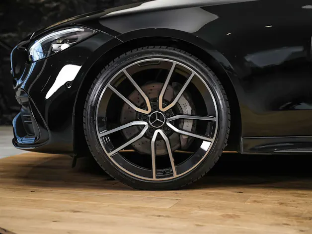 MERCEDES-BENZ C 300 d AMG Line *20" Felgen*Abstandsregler*AHK*