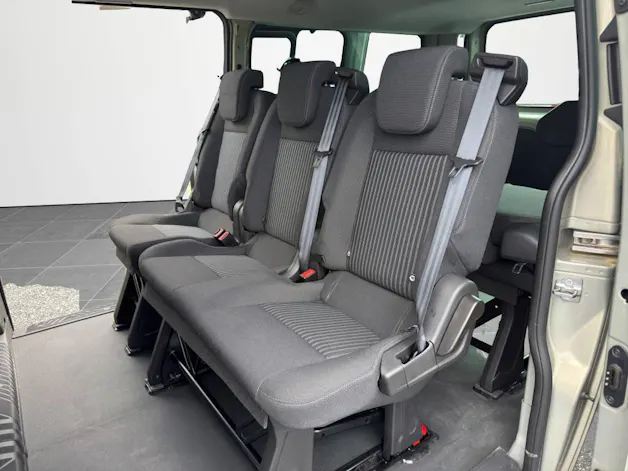 Ford Transit Custombi 300 L2 2.2 TDCi 125 Tren