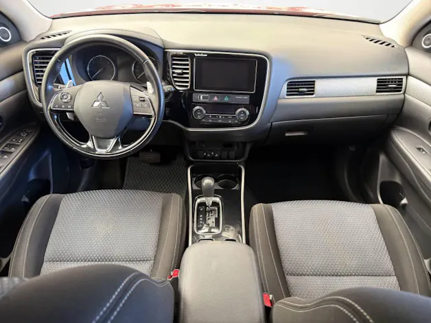 Mitsubishi Outlander 2.2 DID Style Anniversary