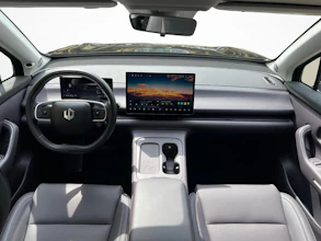 https://vehicle.imgix.net/4422549/31867fb2-4608-449b-8acd-7542fa124b0b.jpg