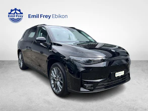 https://vehicle.imgix.net/4422549/e13f4cad-535b-4bd7-90a1-22332173d7db.jpg