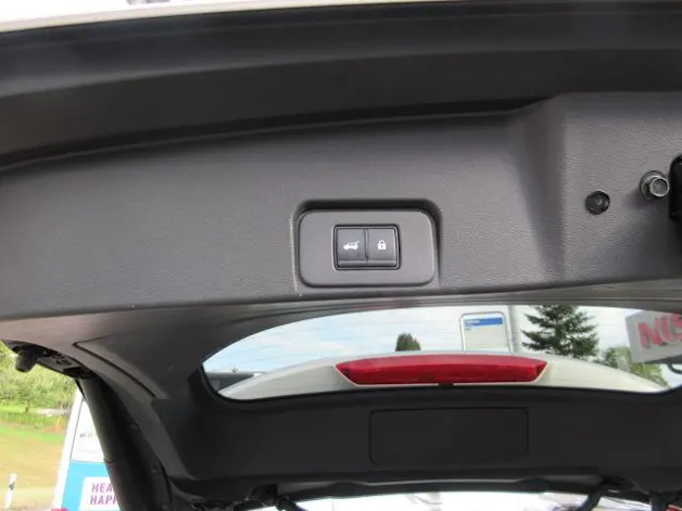 Nissan X-Trail 1.5 VC-T N-Trek e-4orce 7P
