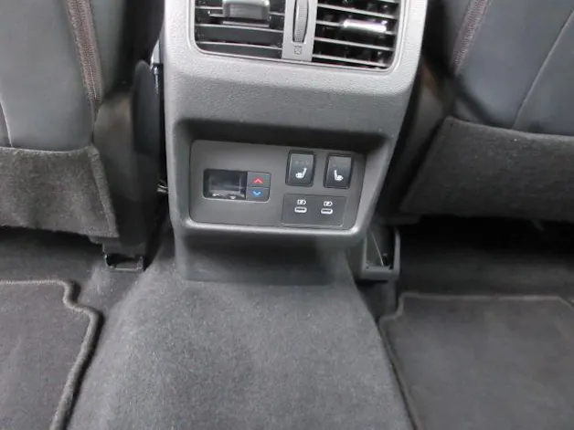 Nissan X-Trail 1.5 VC-T N-Trek e-4orce 7P