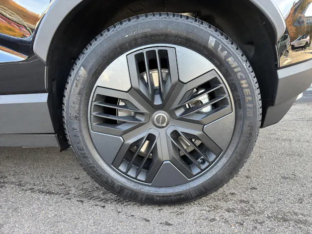 Volvo EX30 CC E60 Twin Performance AWD