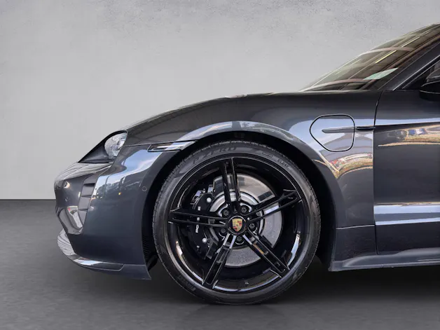 Porsche Taycan Turbo