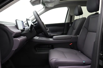 https://vehicle.imgix.net/4422784/04d29a4f-d481-4feb-adaa-b35f27b60277.JPG