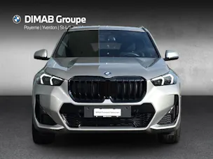 BMW X1 30e xDrive M Sport Pro (CH) AHK ** Spacesilber métallisé ** SoH à 99% **