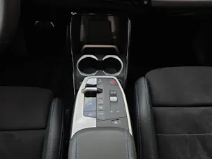 BMW X1 30e xDrive M Sport Pro (CH) AHK ** Spacesilber métallisé ** SoH à 99% **