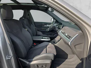 BMW X1 30e xDrive M Sport Pro (CH) AHK ** Spacesilber métallisé ** SoH à 99% **