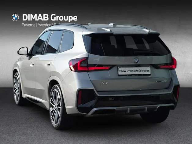 BMW X1 30e xDrive M Sport Pro (CH) AHK ** Spacesilber métallisé ** SoH à 99% **