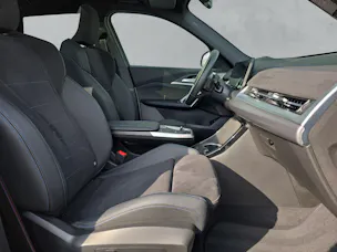 BMW X1 30e xDrive M Sport Pro (CH) AHK ** Spacesilber métallisé ** SoH à 99% **
