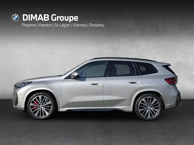 BMW X1 30e xDrive M Sport Pro (CH) AHK ** Spacesilber métallisé ** SoH à 99% **