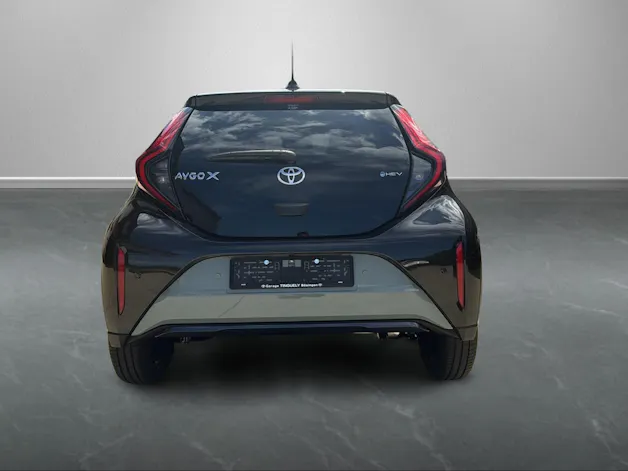 Toyota Aygo X 1.5 VVT-i HSD Style