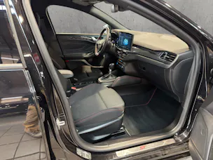 FORD Focus Station Wagon 1.0i EcoB Hybrid 155 ST-Line X