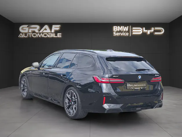 BMW 520d xDrive Touring M Sport PRO ** VOLLAUSSTATTUNG // 5 Jahre GARANTIE // 2'000 kg Anhängelast **