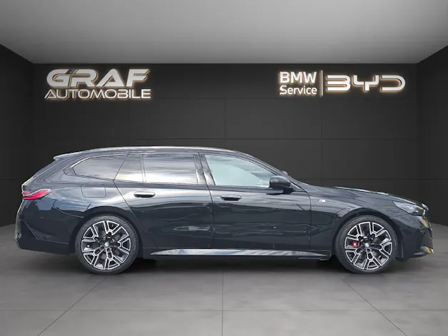 BMW 520d xDrive Touring M Sport PRO ** VOLLAUSSTATTUNG // 5 Jahre GARANTIE // 2'000 kg Anhängelast **