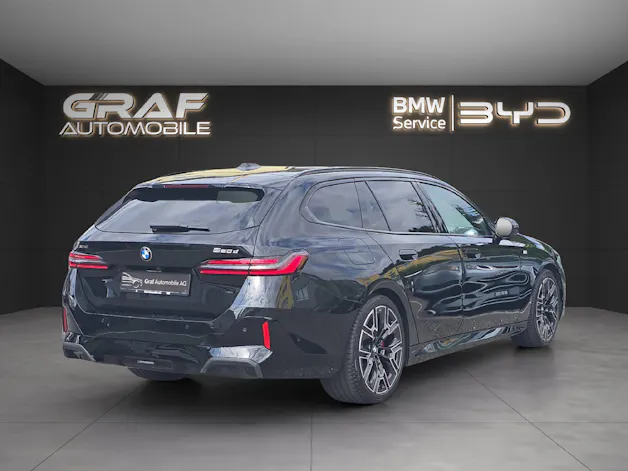 BMW 520d xDrive Touring M Sport PRO ** VOLLAUSSTATTUNG // 5 Jahre GARANTIE // 2'000 kg Anhängelast **