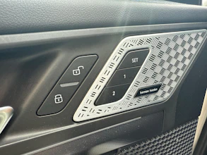 https://vehicle.imgix.net/4422873/7a998a98-f618-4114-9d50-a1a896c6eba4.jpg