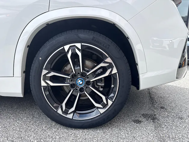 BMW iX1 xDrive 30
