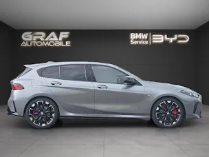 BMW M135 xDrive M Sport PRO ** 5 Jahre GARANTIE // 80'350 CHF Neupreis **