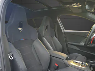 BMW M135 xDrive M Sport PRO ** 5 Jahre GARANTIE // 80'350 CHF Neupreis **