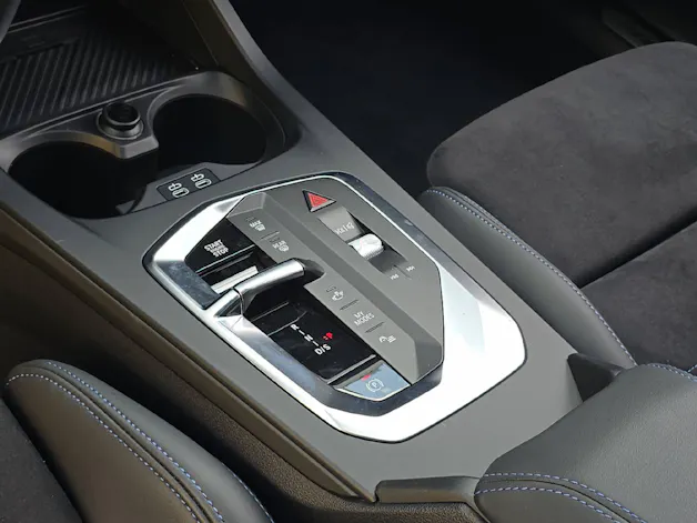 BMW M135 xDrive M Sport PRO ** 5 Jahre GARANTIE // 80'350 CHF Neupreis **