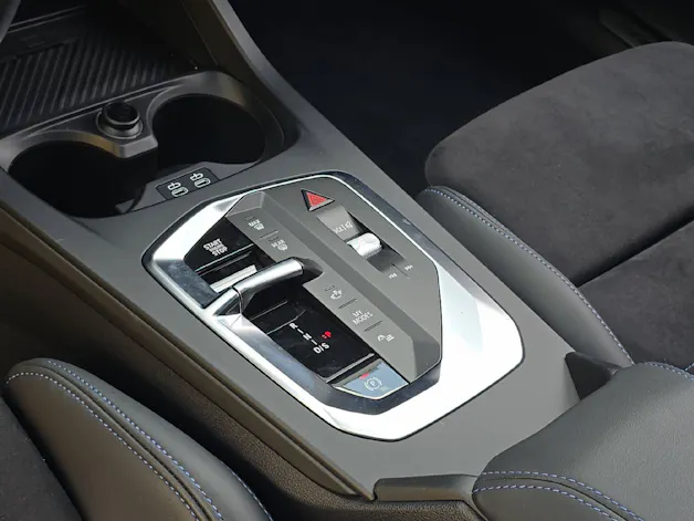 BMW M135 xDrive M Sport PRO ** 5 Jahre GARANTIE // 80'350 CHF Neupreis **