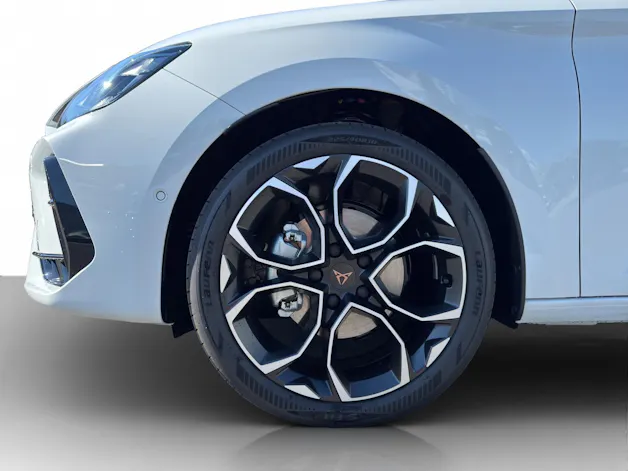 CUPRA Leon PE 1.5eTSI 150PS 7D 1500ccm 150PS/110kW 4 Zylinder eTSI Benzin / mHEV