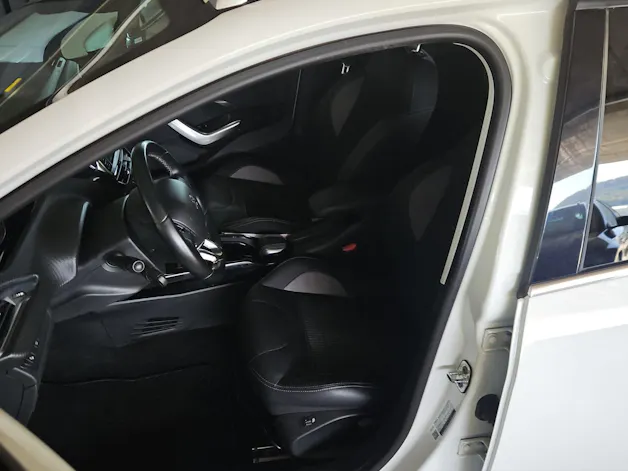 PEUGEOT 2008 1.2 PureTech 130 Allure S/S