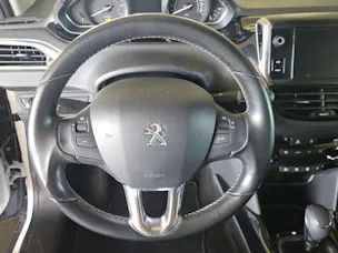PEUGEOT 2008 1.2 PureTech 130 Allure S/S