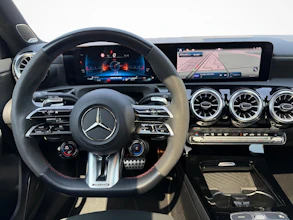 https://vehicle.imgix.net/4422992/7d1b39e6-7979-4de4-a144-4b06b3384f94.jpg