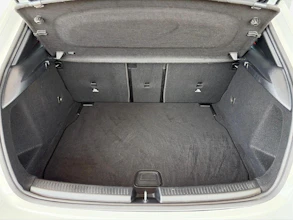 https://vehicle.imgix.net/4422992/ebba262f-5f8a-47c0-a1a4-2900d64fe9fb.jpg