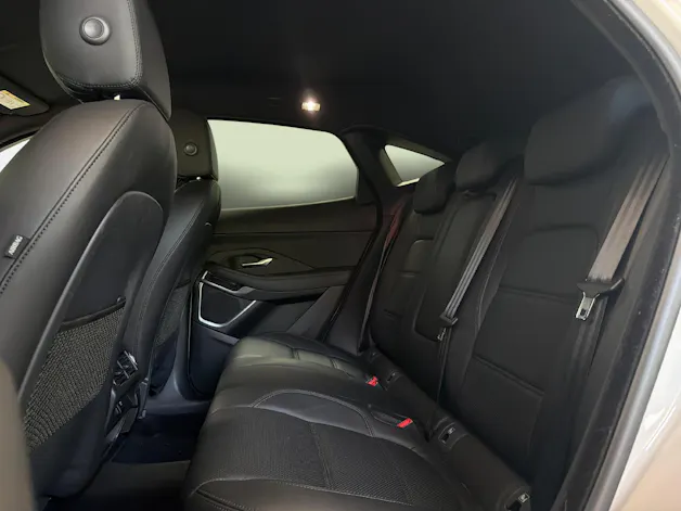 Jaguar E-Pace 2.0 T 200 SE AWD - Pneumatici invernali inclusi