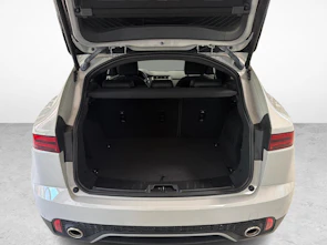 Fahrzeugbild JAGUAR E-Pace 2.0 T 200 SE AWD - Pneumatici invernali inclusi