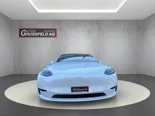 Tesla Model Y Long Range D