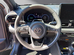 Toyota Yaris 1.5 VVT-i HSD Premium