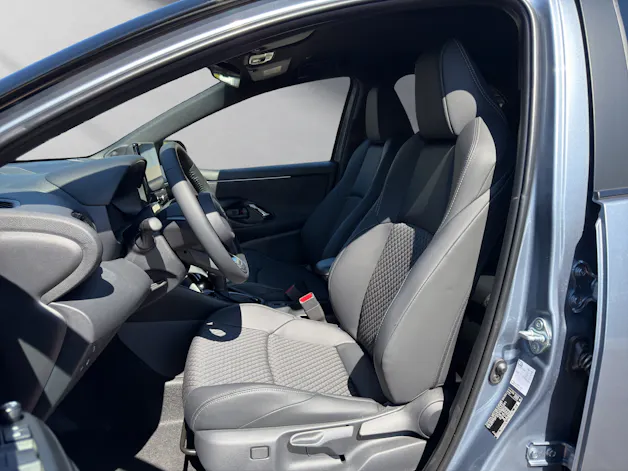Toyota Yaris 1.5 VVT-i HSD Premium