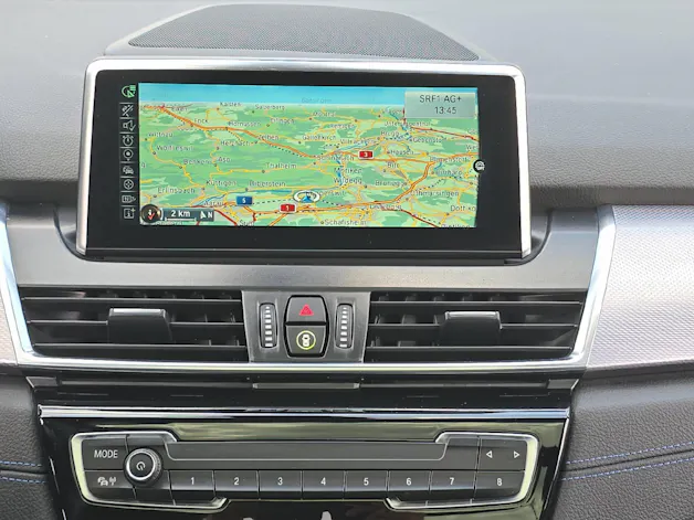 BMW 225i xDrive Active Tourer M Sport ** Frisch ab MFK & 12 Monaten GARANTIE **
