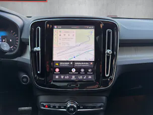 VOLVO XC40 2.0 B5 MH Plus Bright AWD