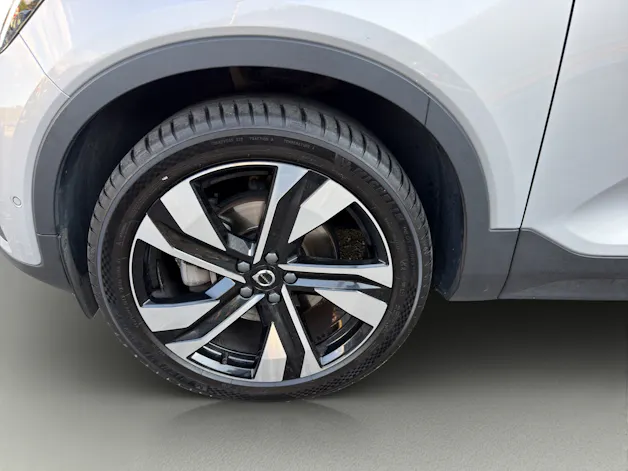 Volvo XC40 2.0 B5 MH Plus Bright AWD