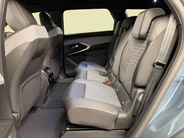 PEUGEOT 5008 1.6 PHEV Allure