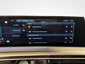 https://vehicle.imgix.net/4423038/aaaed306-477a-47ce-86f9-4bd8371bcaf3.jpg