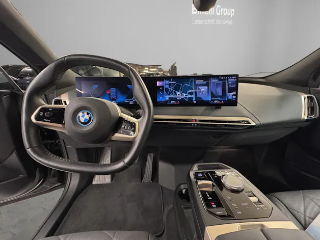 BMW iX xDrive50
