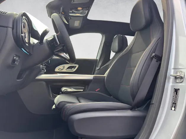 Mercedes-Benz GLB 220 AMG Line+ 4Matic