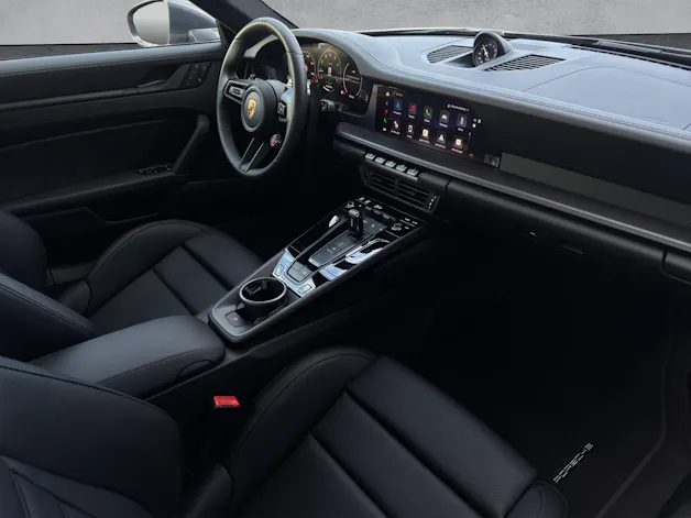 Porsche 911 Carrera 4 GTS