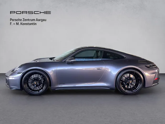 Porsche 911 Carrera 4 GTS
