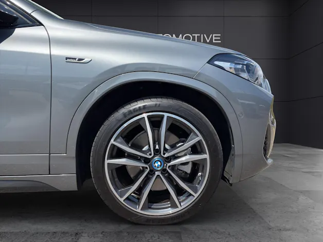BMW X2 xDrive25e